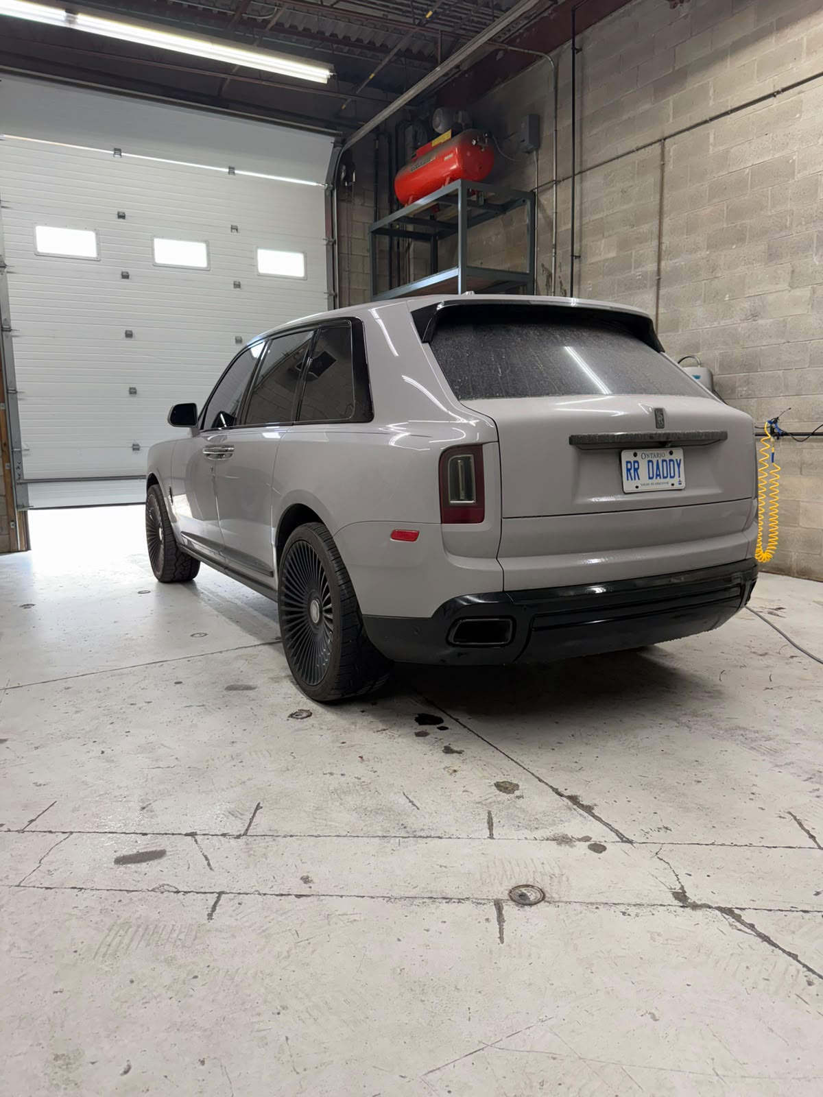 Rolls-Royce Cullinan — Rear Quarter Reflection & Trim Detail
