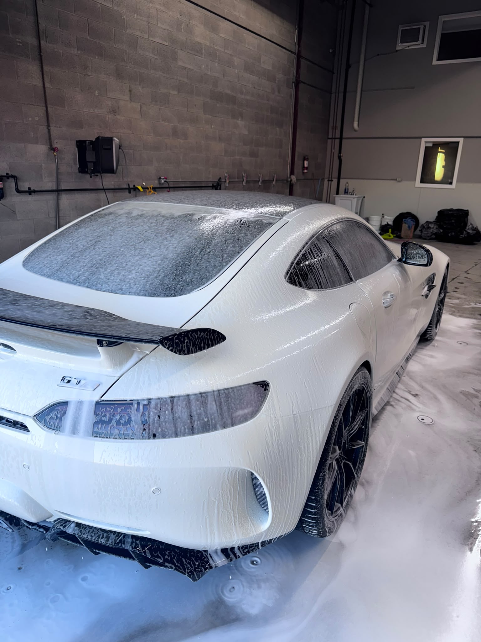Mercedes-AMG GT Coupe — Aerodynamic Wing Snow Foam Bath